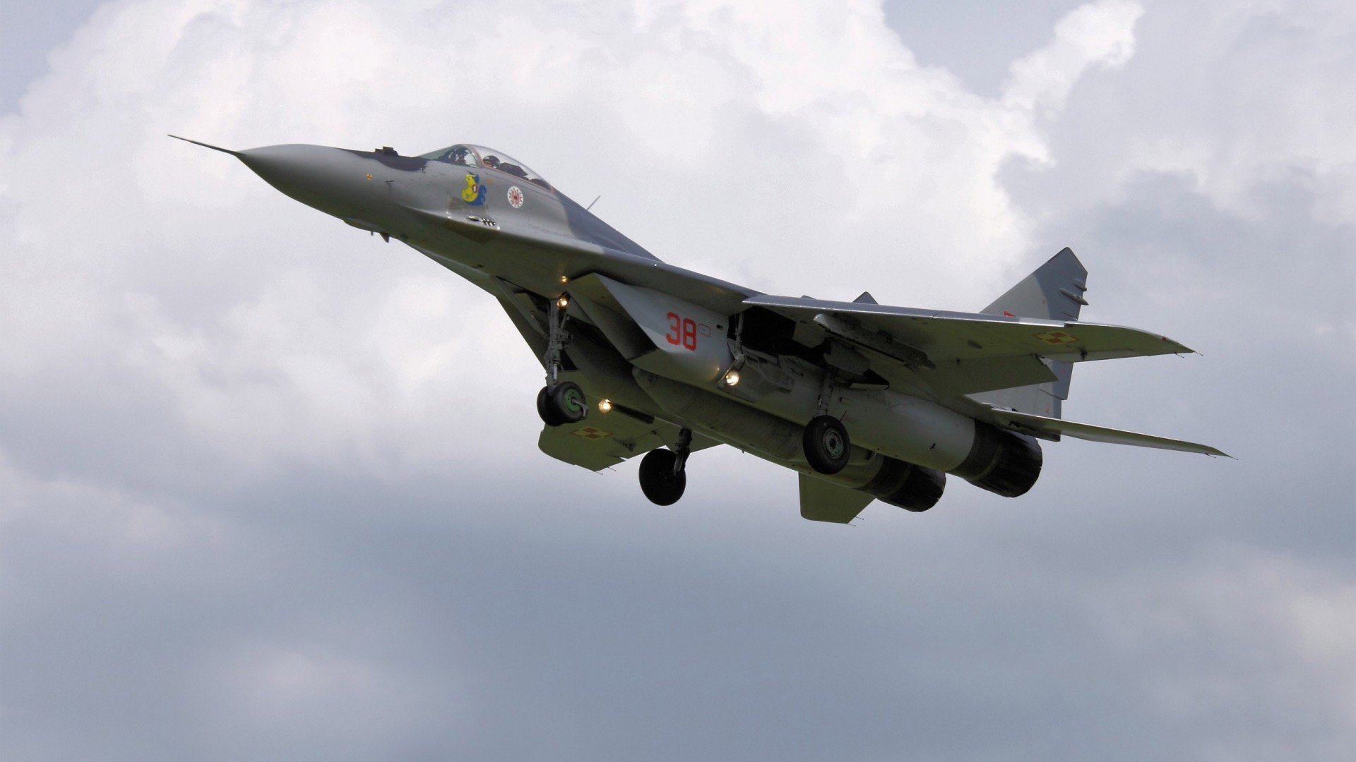 塞内加尔队前锋洛佩斯在巴黎奥运会上表现出色，塞尔吉奥洛佩斯皇马