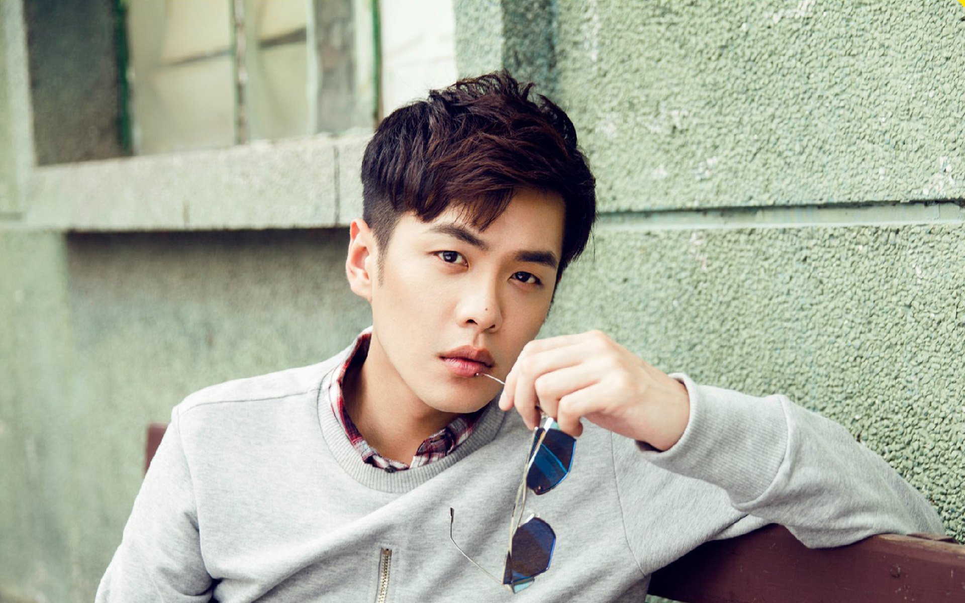 俱乐部运营向国际看齐管理理念现代化，俱乐部运营方式