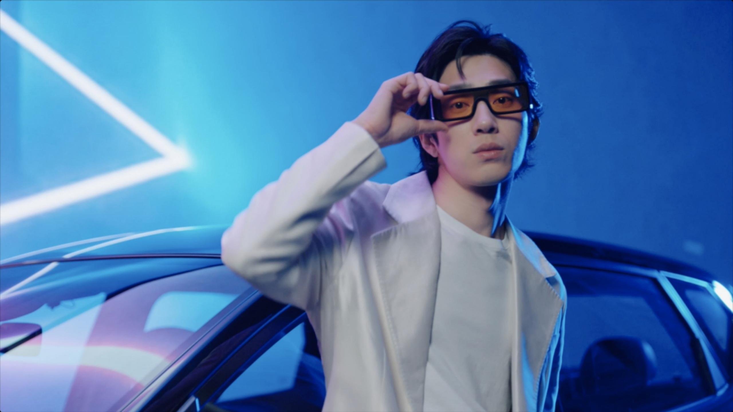 防守球员是否被要求参与进攻阶段的压迫传导,防守球员被进攻队员超越时,应该采用 步伐来追赶